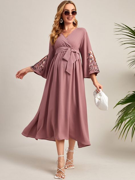 Dusty Pink Boho  Three Quarter Length Sleeve Polyester Floral A Line Embellished Non-Stretch Spring/Fall Maternity Pink Pregnant, Maternity Shoot Dresses, Dusty Pink Dress, Matching Embroidery, Dusty Pink Dresses, Shein Maternity, Fall Maternity, Pink Boho, Dress C