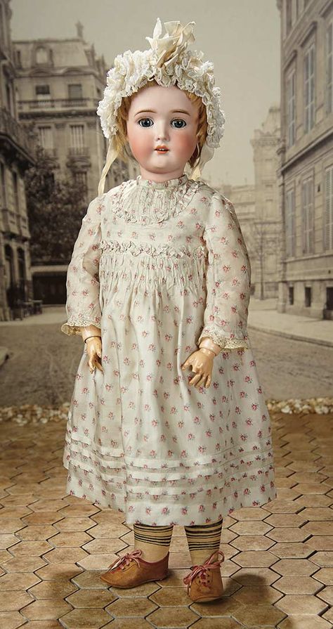 "Fascination" - Sunday, January 8, 2017: 366 Pretty German Bisque Doll "The Dollar Princess" Quilts Vintage, Antique Porcelain Dolls, Doll Videos, Antique Doll Dress, Sleep Eyes, Victorian Dolls, French Dolls, German Dolls, Doll Costume