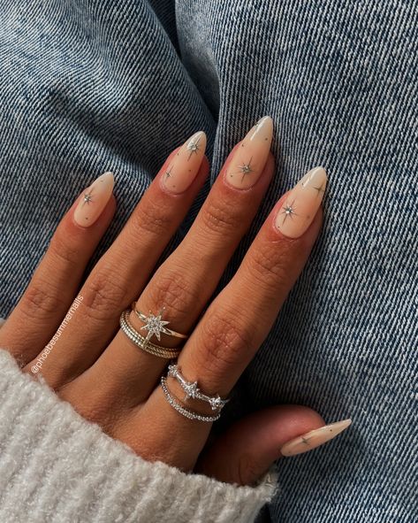 Cute Almond Nails, Nye Nails, December Nails, Milky Nails, Formal Nails, Almond Nails Designs, Sparkle Nails, Nagel Inspo, Star Nails