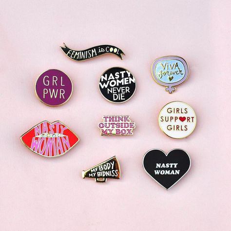 girl power Pin Back Buttons Ideas, Cute Button Pins, Ashley Judd, Backpack Pins, Jacket Pins, Bag Pins, Pin Game, Pretty Pins, Female Empowerment