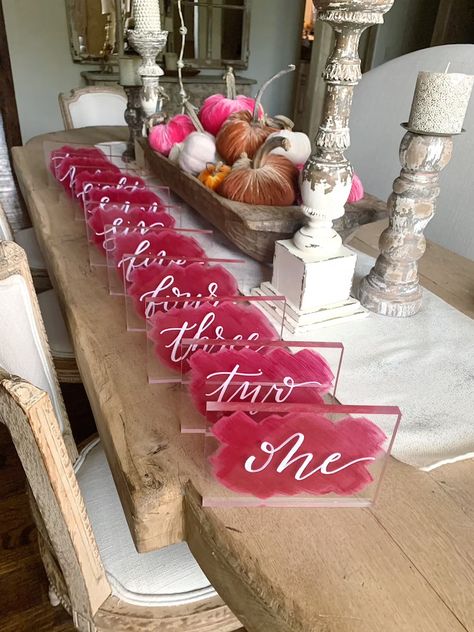 Table Numbers Acrylic, Table Numbers Wedding Diy, Acrylic Table Numbers, Diy Table Numbers, Az Wedding, Calligraphy Signs, Acrylic Table Number, Wedding Schedule, Cricut Wedding