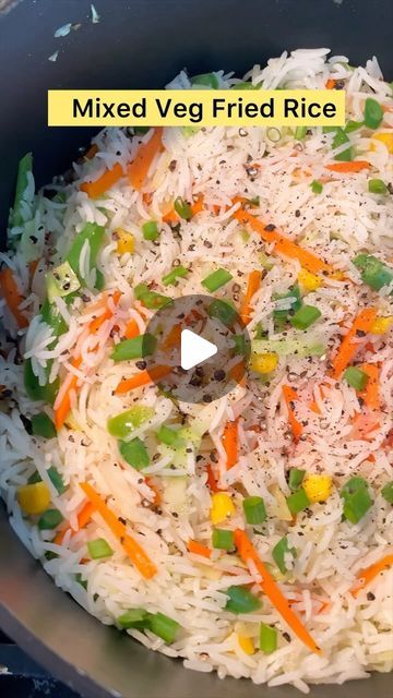 @sindhu_vin_suvai on Instagram: "💥ரோட்டு கடை style ல Crunchy Mixed Vegetable Fried Rice♨️ #streetstyle #friedrice #streetstylefriedrice #streetstylefriedricerecipe" Mixed Vegetable Recipes, Vegetable Fried Rice, Vegetable Rice, Fried Vegetables, Fried Rice Recipe, Mixed Vegetables, Vegetable Recipes, Fried Rice, Rice