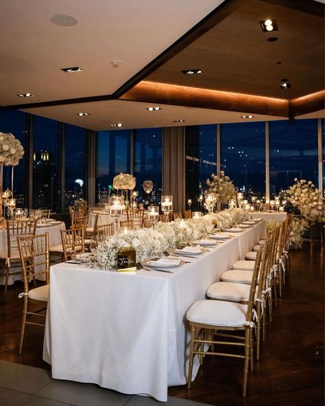 Nyc Rooftop Wedding Aesthetic, City View Wedding, City Wedding Aesthetic, Money Wedding, Lavish Wedding, Skyline Wedding, Nyc Wedding Venues, Nyc Rooftop, Chicago Hotels