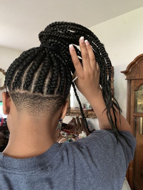 Braided Hairstyles Undercut, Corn Rows With Undercut, Dreads With Taper Fade Women, Undercut Black Women Braids, Undercut Box Braids, Undercut And Braids, Undercut On Locs, Undercut Braids Hairstyles Black Women, Black Woman Undercut