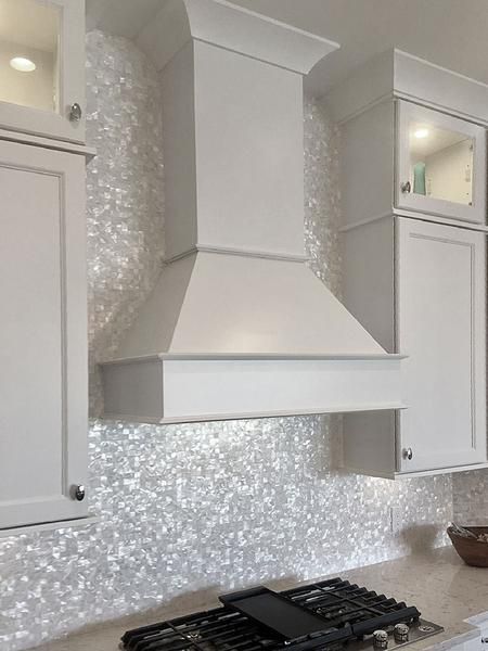 Pearl Backsplash, Mother Of Pearl Backsplash, Glam Kitchen, Square Kitchen, Kitchen Backsplash Ideas, Kitchen Backsplash Designs, White Backsplash, Tile Trends, Backsplash Designs