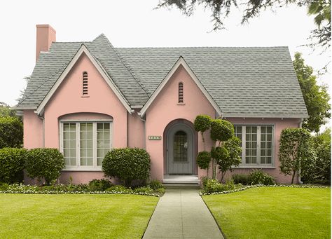 Behr Paint, Exterior Paint Color, Exterior Renovation, Casa Exterior, House Paint Exterior, Exterior Paint Colors, Pink Houses, Exterior House Colors, Back To Nature