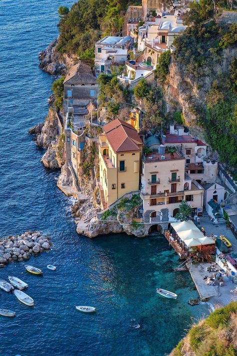 Enrica Guarda Capri - Apartment - Vacation homes for Rent in Conca dei Marini, Campania, Italy - Airbnb Amalfi Coast Travel, Campania Italy, Capri Italy, Europe Map, Italy Photo, Top Travel Destinations, Vacation Places, Best Cities, Amalfi Coast