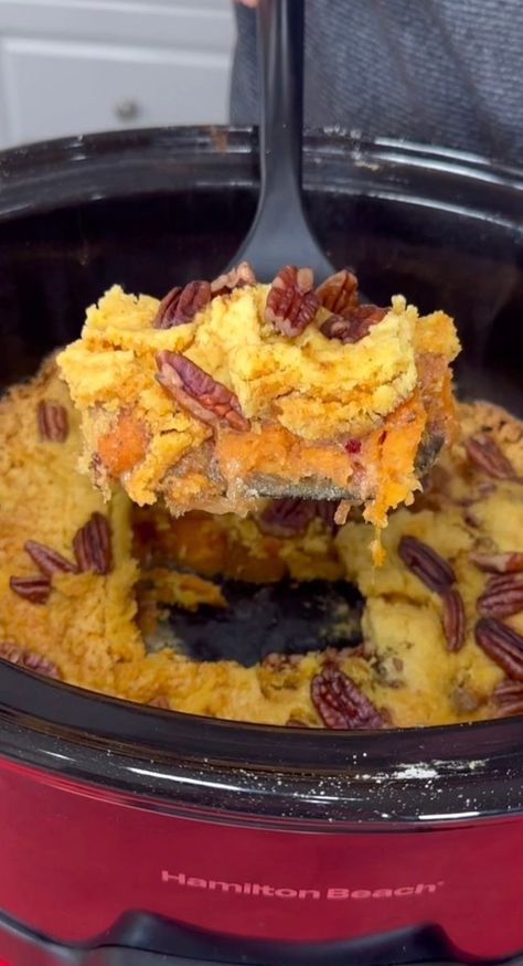 Yum Yum fall crockpot | video recording | Yum Yum fall crockpot He creates a perfect fall dish in the crockpot This original video was produced by Rick Lax Productions and Jennie Carroll. | By Jennie and Nick's Brainteasers | Facebook Crockpot Pumpkin, Fall Crockpot, Pumpkin Crunch Cake, Pumpkin Crunch, Pumpkin Pecan Pie, Slow Cooker Pumpkin, Crunch Cake, Slow Cooker Desserts, Fall Dishes