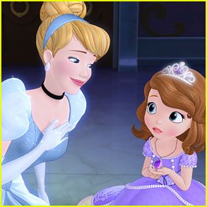 Ariel Winter: 'Sofia The First' Exclusive Trailer! WATCH NOW Sofia The First Cartoon, Sofia The First Characters, Disney Princess Sofia, Princess Sofia The First, Disney Jr, Prințese Disney, Princesa Disney, Princess Cinderella, Sofia The First