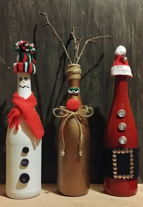 Xmas Wine Bottle Ideas, Wine Bottle Reindeer, Christmas Crafts With Wine Bottles, Christmas Decorated Bottles, Wine Bottle Snowman, Christmas Bottles Decoration, Wine Bottle Gnomes, Christmas Bottle Ideas, Bottle Crafts Christmas