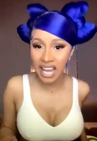 all reaction videos on Twitter: "That’s suspicious. That’s weird. Cardi B on Instagram live reaction video meme… " Funny Vines Videos Youtube, Twitter Pictures, Spam Pfp, Live Reaction, Vines Funny, Reaction Videos, Video Meme, Vine Videos, Wallpaper Themes