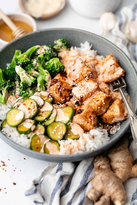 Sticky Salmon Rice Bowls - Erin Lives Whole Sticky Salmon, Salmon Orzo, Nutrient Dense Meals, Orzo Skillet, Erin Lives Whole, Sticky Sauce, Creamy Salmon, Marinated Cucumbers, Salmon And Broccoli