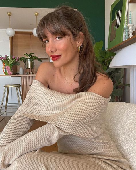 Julie Sergent Ferreri (@juliesfi) • Instagram photos and videos Julie Sergent Ferreri, Weather Clothes, Kelly Preston, Nizhny Novgorod, January 29, Cold Weather Outfits, Preston, Red Lips, Off Shoulder Blouse