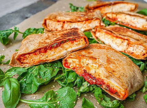 Tofu Pizza Pockets - Vegan Food & Living Toasted Burrito, Vegan Junk Food Recipes, Vegan Tofu Dinner, Tofu Pizza, Tofu Burrito, Vegan Pizza Recipe, Tofu Vegan, Tofu Recipes Vegan, Pizza Pockets