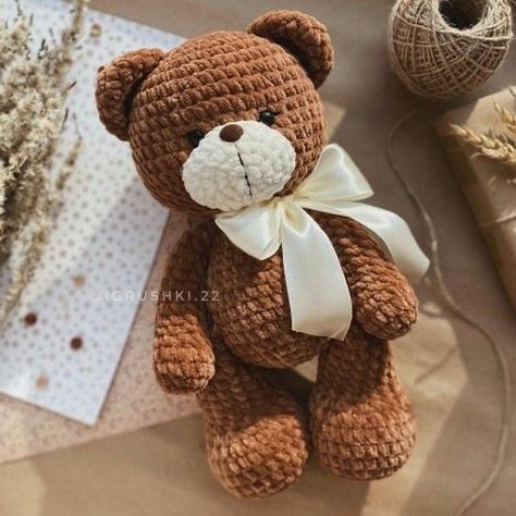 Knitting Bear, Teddy Bear Patterns Free, Amigurumi Teddy Bear, Crochet Doll Tutorial, Knitted Teddy Bear, Crochet Teddy Bear Pattern, صفحات التلوين, Crochet Teddy Bear, Beginner Crochet Projects