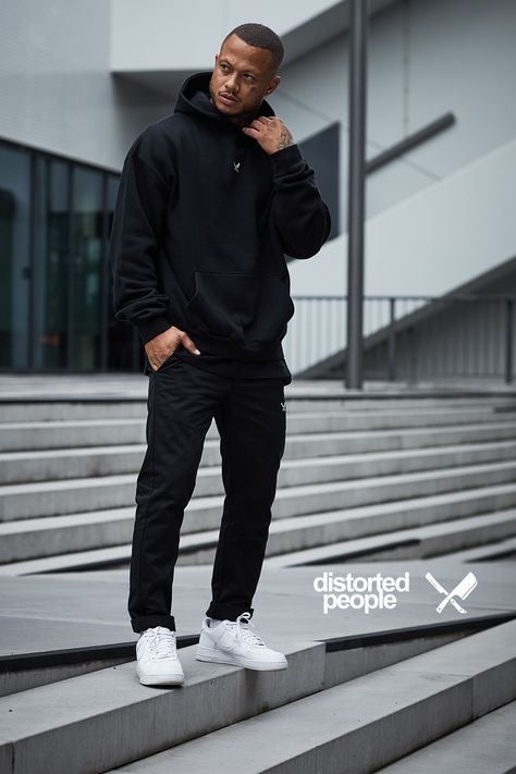 Nike React Vision Outfit, Full Black Outfit Men, Oversized Hoodie Outfit Men, Black Hoodie Outfit Men, Hoodie Outfit Men Streetwear, Black Sweatpants Outfit, Hoodie Dress Outfit, Black Hoodie Outfit, Pose Male