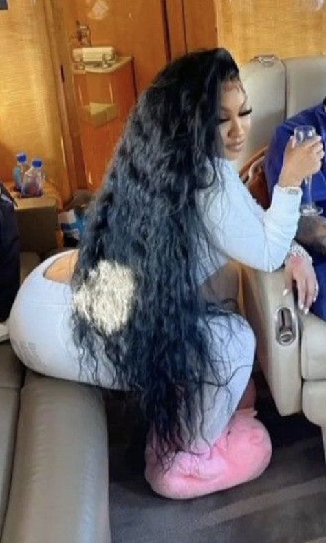 Pin on Hairstyles for Black girls Ariana Fletcher Hairstyles, No Part Curly Wig, Therealkylesister Hair, Long Curly Lace Front Wigs, Ariana Fletcher, Loose Wave Wig, Quick Weave Hairstyles, Long Curly Wig, Wavy Wig