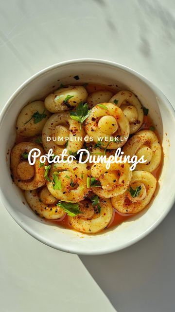 Potato Dumplings Asian, Potatoe Dumpling, Chilli Potato Recipes, Potatoes Dumplings, Mini Dumplings, Potato Dumplings Recipe, Asian Potatoes, Chilli Seasoning, Pescatarian Food