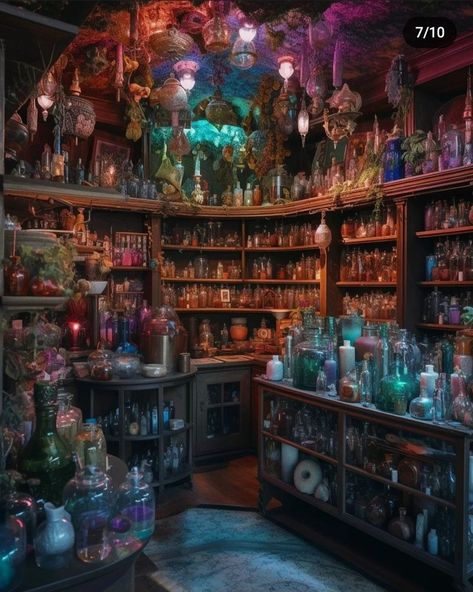 Potion Shop Aesthetic, The Magicians Aesthetic, Witch Laboratory, Witch Shop Aesthetic, Alchemy Room, Ewolucje Eevee, Stile Harry Potter, Witch Room, Fantasy Rooms