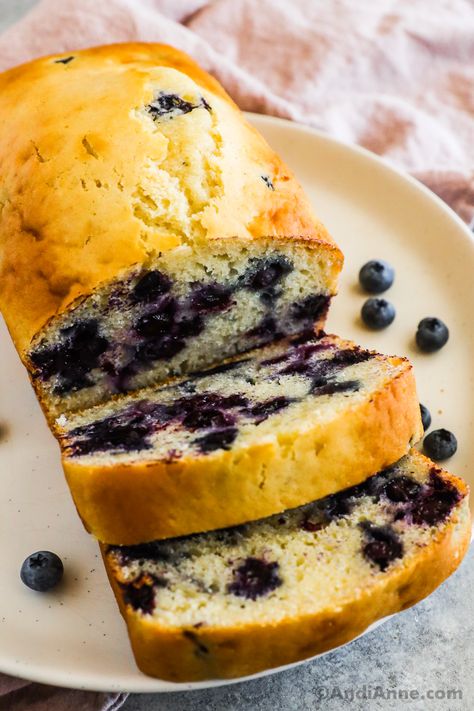 This easy blueberry muffin bread is light, fluffy and packed with flavor. This loaf is always a hit because it isn't too sweet and is still very flavorful. Made with juicy blueberries and an easy muffin-style batter, the loaf isn't too dense and has a bit of a cake texture to it. Blueberry Pound Cake Recipe, Vanilla Pound Cake Recipe, Blueberry Muffin Bread, Blueberry Yogurt Muffins, Vanilla Pound Cake, Blueberry Pound Cake, Easy Blueberry Muffins, Pound Cake Recipe, Muffin Bread