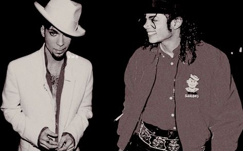 Prince and Michael Jackson photoshopped by me Prince And Michael Jackson, Michael Jackson And Prince, Princes Fashion, Paisley Park, Michael Jackson Bad, Michael Jackson Pics, Prince Rogers Nelson, King Of My Heart, Music People