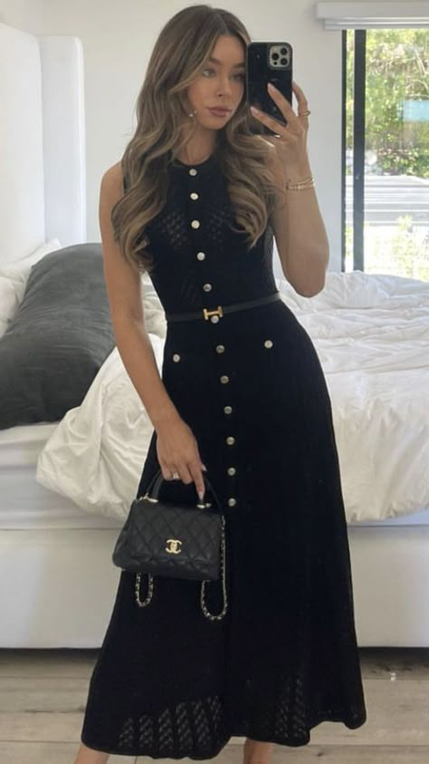 15 Fall 2023 Fashion Trends You Need To Know About Rich Girl Outfits Classy, Professional Fits, Style Essence, Stile Blair Waldorf, Money Dress, Inspo Fits, Fashion Professional, Modest Outfit, Elegant Outfit Classy