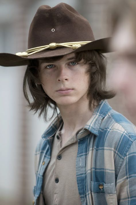 Carl Grimes Season 7, Glenn Y Maggie, Carl The Walking Dead, The Walkind Dead, Chandler Riggs, Carl Grimes, Rick Grimes, Daryl Dixon, Grumpy Cat