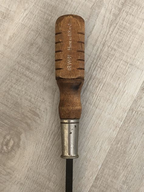 This listing is for one vintage, Irwin, wooden handle screwdriver. It is marked Irwin, Made in USA. The wooden handle is rectangular and has carved detail. This is a flathead screwdriver. It is in good vintage condition. There are a few chips in the wooden handle. The metal screwdriver has some paint and also a spot of rust. Please see pictures for further details. Great addition for the vintage tool collector. Screwdriver measures 14 5/8 inches long. Handle measures 5 inches long. The wooden po Vintage Dishes Antiques, Camping Knots, Vintage Hand Tools, Polar Bear Christmas, Farm Living, Rapid Prototyping, Antique Keys, Vintage Rabbit, Bear Christmas