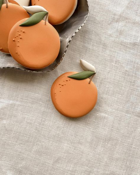 Fruit Sugar Cookies, Fruit Cookies, Orange Cookies, Basic Knowledge, Mothers Day Brunch, Orange Design, Orange Aesthetic, Orange Fruit, Mousse Cake