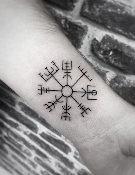 Vegvisir tattoo. Nordic compass Simple Nordic Tattoo, Feminine Norse Tattoo, Vegvisir Tattoo Women, Nordic Tattoo Women, Norse Compass Tattoo, Nordic Compass Tattoo, Small Nordic Tattoo, Nordic Tattoo Design, Vegvisir Tattoo Design