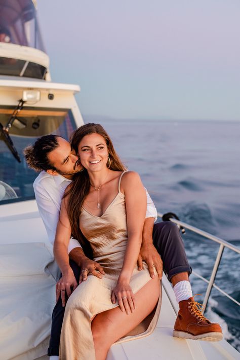 Yacht Photoshoot, Cruise Photography, Boat Photoshoot, Couple Cruise, Boat Pose, Problem Solution, Marriage Problems, Good Poses, Pre Wedding Photoshoot