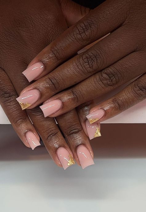 Proposal Nails Square, Class Nail Design, Cute Natural Acrylic Nails Short, Short Square Nude Nails, Skin Tone Nails, Nails Classy Elegant, Short Nails Black Women, French Tips Chrome, Square French Tip Nails