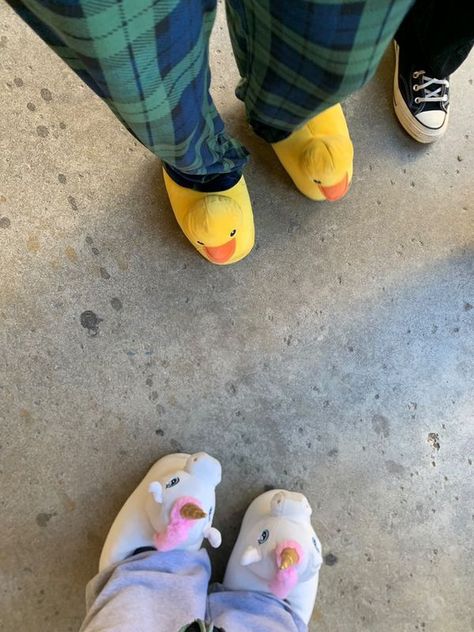 Matching Slippers For Couples, Duck Slippers, Matching Slippers, Dream Relationship, Animal Slippers, Cute Slippers, Couple Matching, Birthday Wishlist, Best Friend Pictures