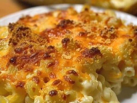 Good Ole Fashion Mac & Cheese: A Comfort Classic You Can't Resist! - NewsBreak Sausage And Potatoes Skillet, Christmas Pudding Recipes, Cheese Burger Soup Recipes, Salmon Patties Recipe, Making Mac And Cheese, Macaroni Recipes, Patties Recipe, Salmon Dishes, 7 Layer