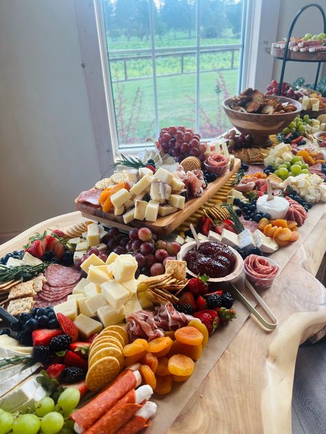 Giant charcuterie table charcuterie board * #food * #foodporn  * #foodie  * #instafood  * #foodphotography  * #foodstagram  * #yummy  * #instagood  * #love * #foodblogger  * #foodlover * #delicious  * #homemade  * #healthyfood  * #photooftheday  * #picoftheday  * #dinner  * #foodgasm  * #foodies * #tasty  * #cooking  * #instadaily  * #lunch  * #bhfyp  * #restaurant  * #healthy Large Charcuterie Table Display, Charcuterie Board Wine Tasting, Mega Charcuterie Board, Giant Charcuterie Board Ideas, Elaborate Charcuterie Board, Enchanted Forest Charcuterie Board, Massive Charcuterie Board, Charcuterie Board Big, Huge Charcuterie Board