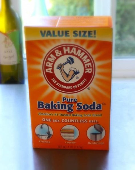 Homemade Toothpaste Recipe, Baking Soda Toothpaste, Baking Soda Face Mask, Toothpaste Recipe, Homemade Fabric Softener, Clean Hacks, Coffee Scrub Diy, Baking Soda Face, All Natural Cleaners