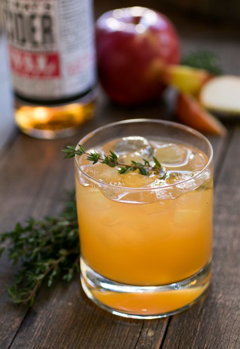 Cabin Drinks, Hard Cider Cocktail, Cocktails For Fall, Apple Cider Cocktails, Autumn Cocktails, Diy Crafts For Men, Crafts For Men, Cider Cocktail Recipes, Apple Cider Drink