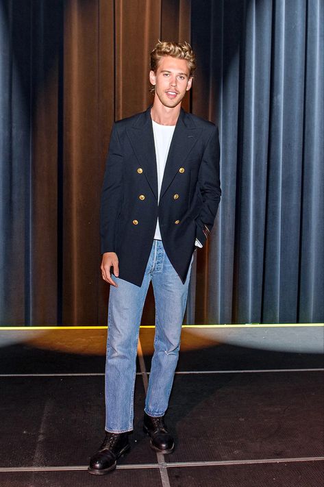 Butler Outfit, Mens Outfit Inspiration, Elegante Casual, Austin Butler, Stylish Mens Outfits, Blazer With Jeans, Men Fashion Casual Outfits, Streetwear Men Outfits, Blazer Outfits