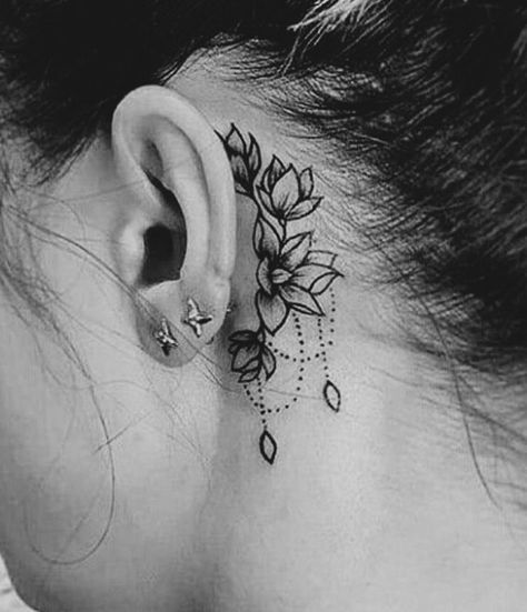 240 Beautiful Behind the Ear Tattoo Ideas with Meaning (2022) - TattoosBoyGirl Behind Ear Tattoo Small, Back Ear Tattoo, Rose Tattoo Behind Ear, Behind The Ear Tattoo Ideas, Behind Ear Tattoos, Behind The Ear Tattoo, Tattoo Behind Ear, Tato Henna, Ear Tattoo Ideas