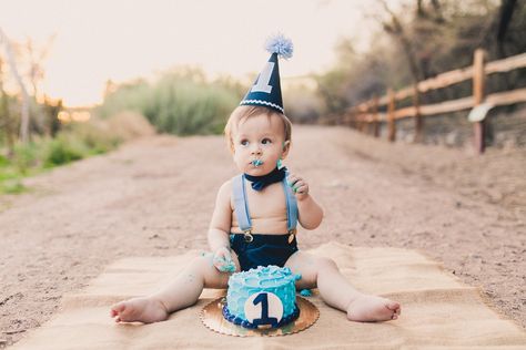 1 Year Birthday Cake, Valentines Baby Photos, Outdoor Cake Smash, Boy Birthday Pictures, Totoro Party, Boys 1st Birthday Party Ideas, 1st Birthday Pictures, 1 Year Birthday, 1st Birthday Photoshoot