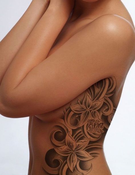 Side Thigh Cover Up Tattoos Women, Hips Tattoo Women Side, Side Tattoos Women, Flower Tattoo On Side, Rib Tattoos For Women, Bauch Tattoos, Tattoo Flowers, Hip Tattoos Women, Tattoos For Black Skin