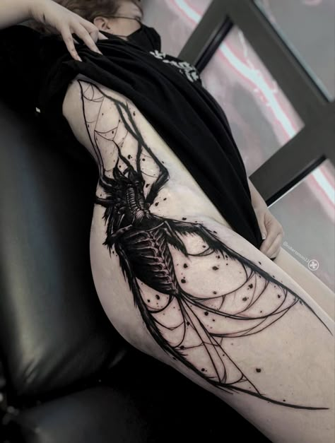 Dark Tattoo Ideas, Gotik Tattoo, Sharpie Tattoos, Wicked Tattoos, Inspiration Tattoos, Creepy Tattoos, Spider Tattoo, Cute Little Tattoos, Gothic Tattoo