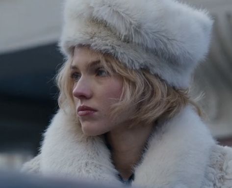 Spy Fashion, Soviet Spy, Sasha Luss, Spy Girl, Russian Winter, Doll Aesthetic, Model Aesthetic, Russian Doll, Russian Fashion