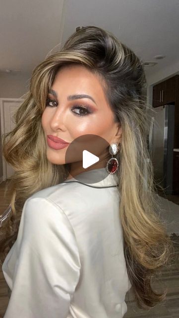 Lina Noory on Instagram: "How To Get Longer Lasting Curls Using The Dyson Airwrap or Shark Flexstyle✨ #beautyhacks #grwm   Beauty Hack: you’ll learn how to pin your hair with bobby pins while your hair is still around the barrel!  This simple step saves you so much time when you’re styling your hair 💫  Today’s affirmation: “I am worthy and deserving of setting and maintaining boundaries that serve me” 🤍  Here’s a step-by-step Dyson Airwrap refresher with an amazing hair hack that you can use to help your curls last longer!  For even tighter curls, make sure to use the thinner barrels as I’m using the thicker ones here!  I prefer looser curls, but for tighter & longer lasting curls make sure to use the thinner barrels 💫  TAG someone who would love this video, & comment any questions you Shark Flex Style Curls, How To Make Curls, Dyson Curls, Maintaining Boundaries, Curlers Tutorial, Hair With Bobby Pins, Lina Noory, Tighter Curls, Air Curler