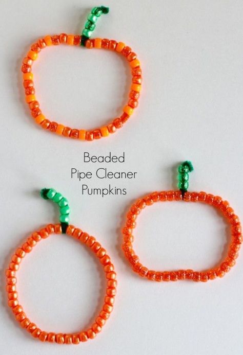 Festive Beaded Pipe Cleaner Pumpkins Pipe Cleaner Pumpkins, Simple Halloween Crafts For Kids, Simple Halloween Crafts, Halloweenpyssel Barn, Crafts Kindergarten, Halloween Crafts Preschool, Pumpkin Activities, October Crafts, Pumpkin Bead