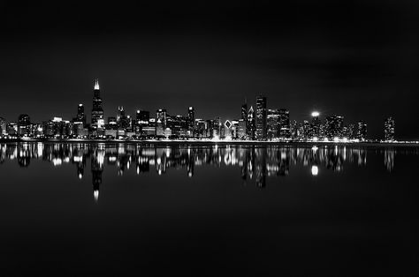 Chicago Skyline B&W Laptop Wallpaper City High Quality, Chicago Wallpaper Desktop, Dark City Skyline, Black Aesthetic Wallpaper Computer, Chicago Skyline Wallpaper, Iphone Wallpaper Chicago, Chicago Black And White, Chicago Wallpaper, Skyline Wallpaper