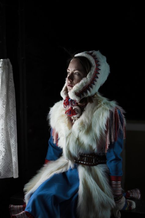 Jarle Hagan's Documentary Style Portraits of the Sami People of Norway Summer Solstace, Norwegian People, Norwegian Clothing, Sami People, Norwegian Vikings, Leica Camera, People Clothes, Medieval Clothing, Snow Queen