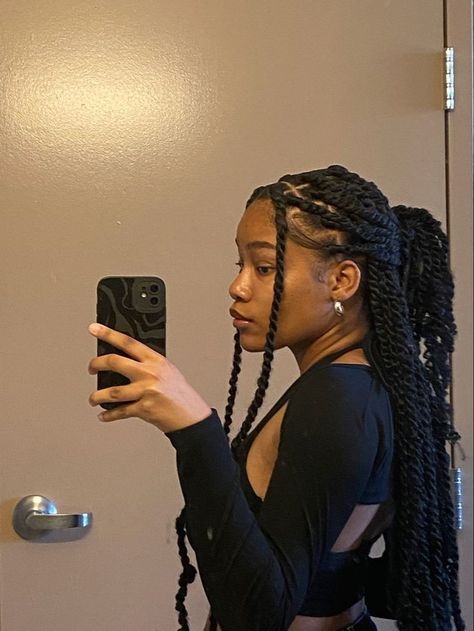 Hairstyles For Twists Braids Black Women, Black Women Passion Twists, Black Twists Braids, Braid Styles For School Black, Medium Passion Twists With Color, Passion Twist With Braids, Yummy Twists Braids, Passion Twists Hairstyle Long With Curls, Passion Twist Styles Long