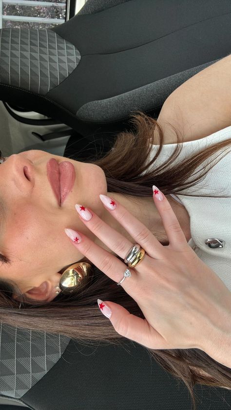 Cam ( ˘͈ ᵕ ˘͈♡) (@cammenthe) • Instagram photos and videos Red Nails, Lyon, Spring Nails, Nail Inspo, Summer Nails, Nail Colors, Ongles, See More, Nail Designs