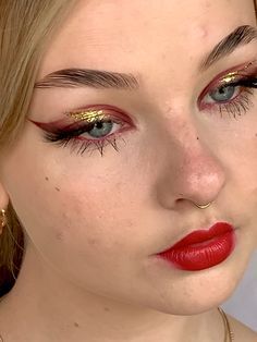 Makeup Ideas Red And Gold, Fire Fairy Makeup Ideas, Red Fire Eye Makeup, Fire Inspired Eye Makeup, Red Makeup Ideas For Prom, Fiesta Makeup Looks, Red Fire Makeup, Vintage Style Makeup, Red Taylor Swift Makeup Ideas